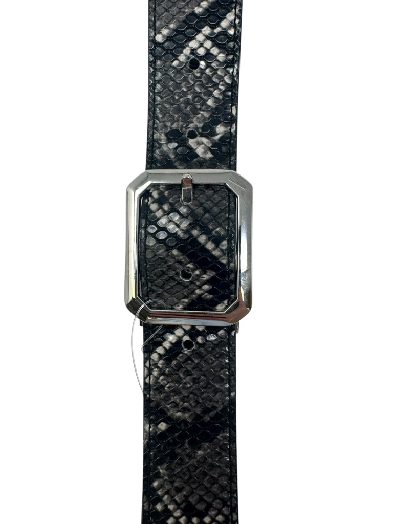 small BELT W