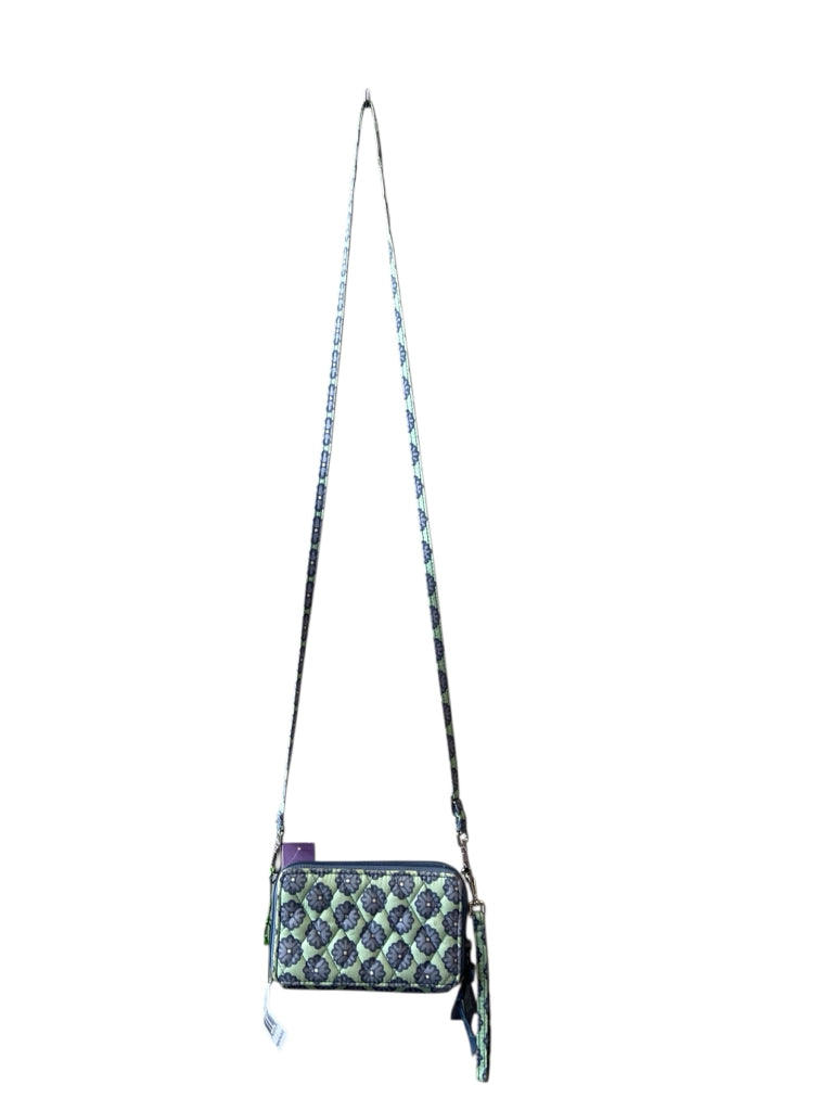 VERA BRADLEY Size small CROSSBODY W