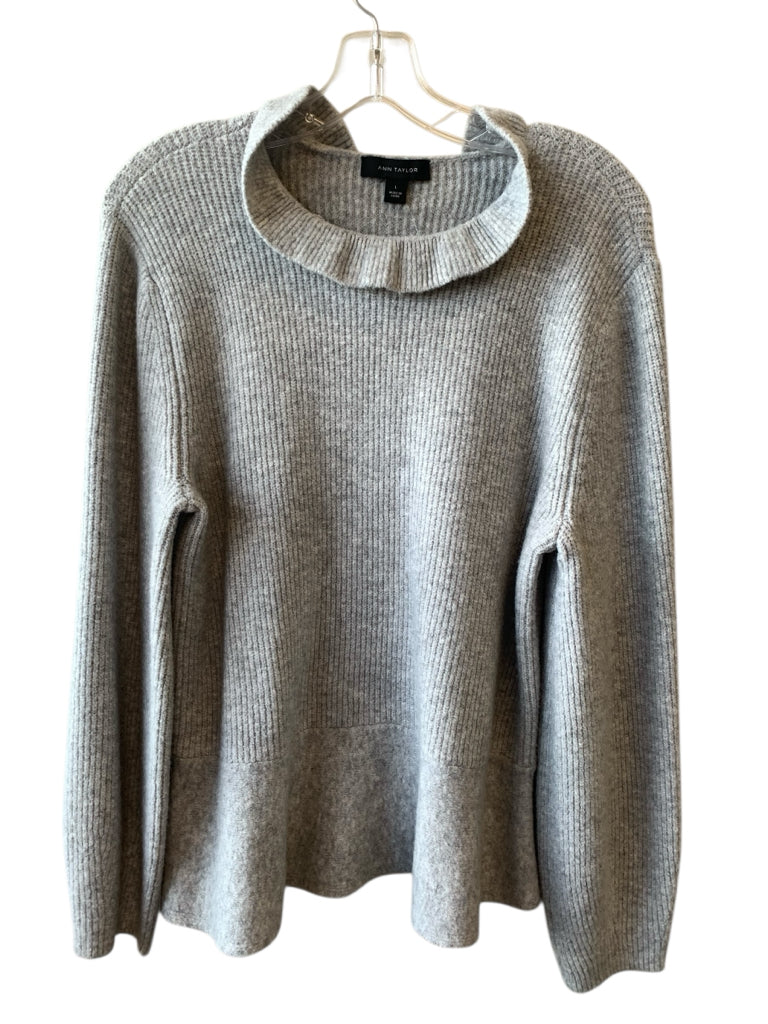 ANN TAYLOR  large SWEATER W
