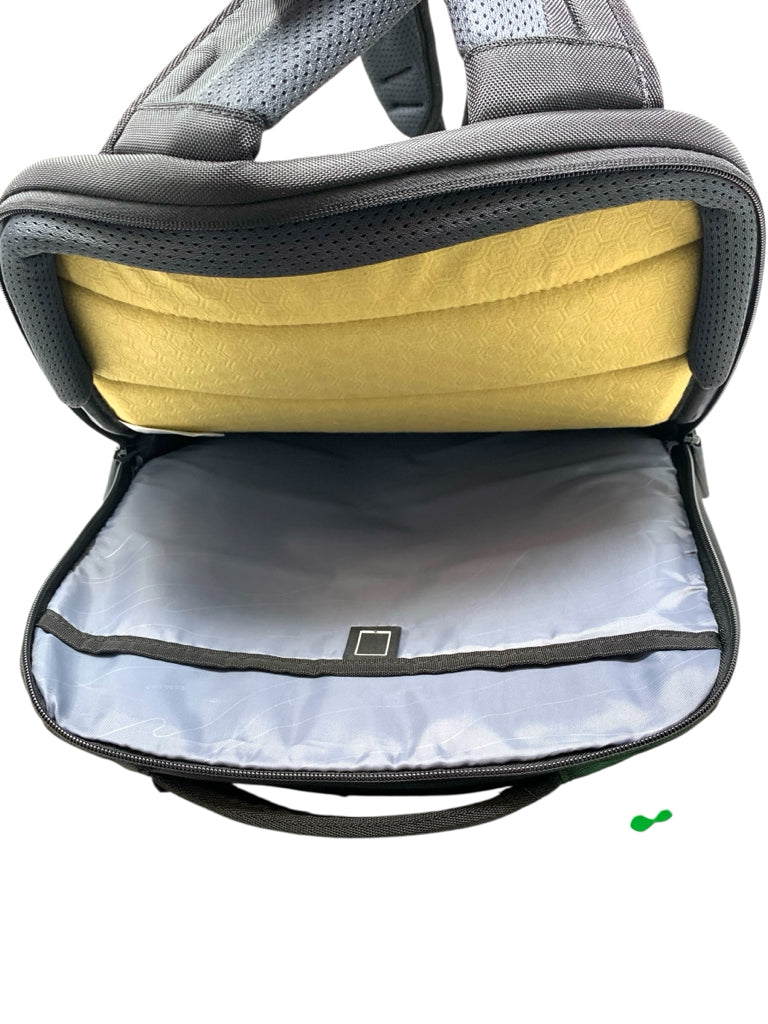 NEW! BACK PAC