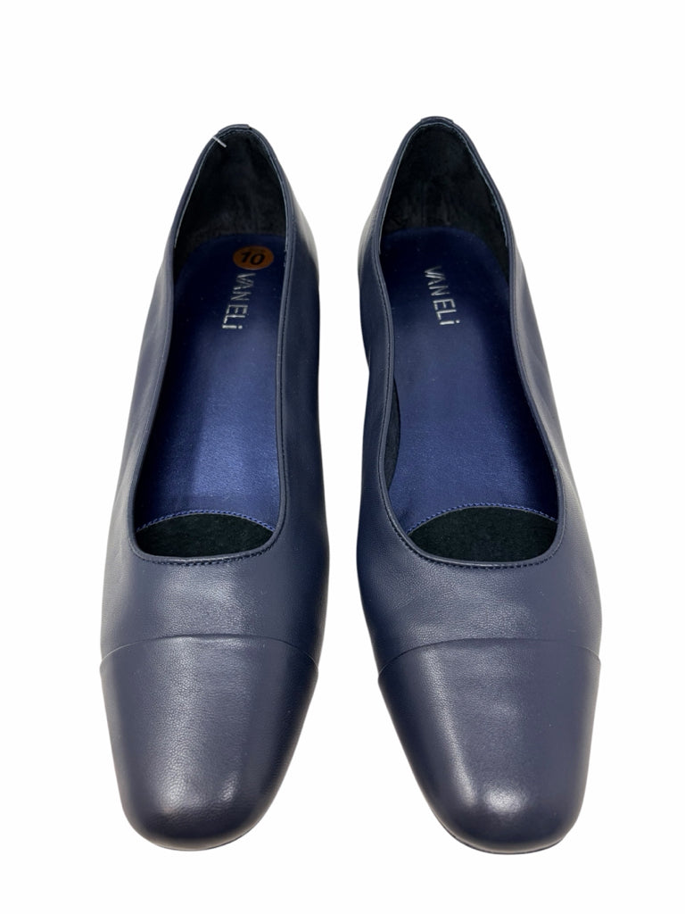 VAN ELI Size 10 FLAT W