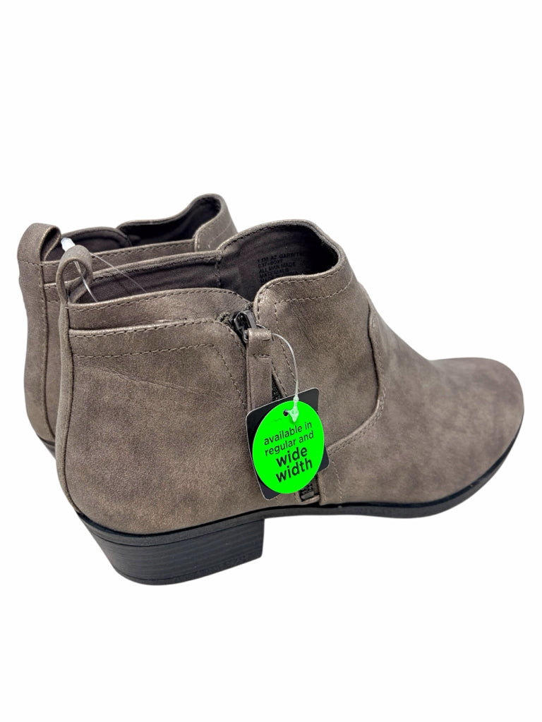 ARIZONA Size 11 BOOTIE W