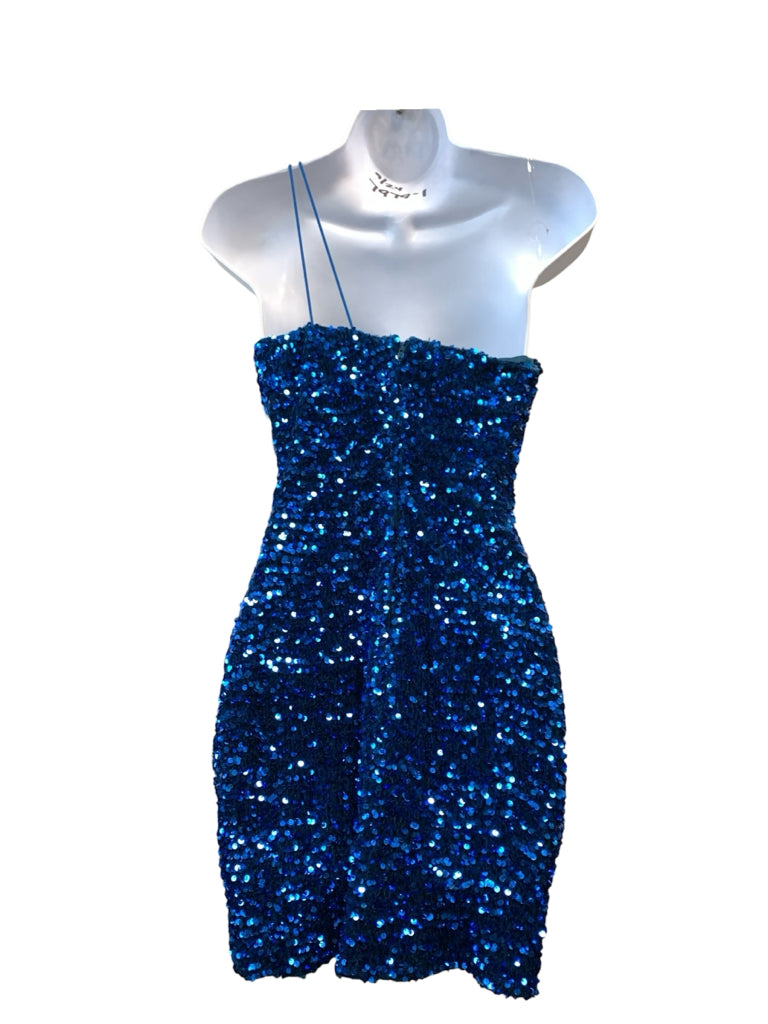 LUCY IN THE SKY  x-lg FORMAL W