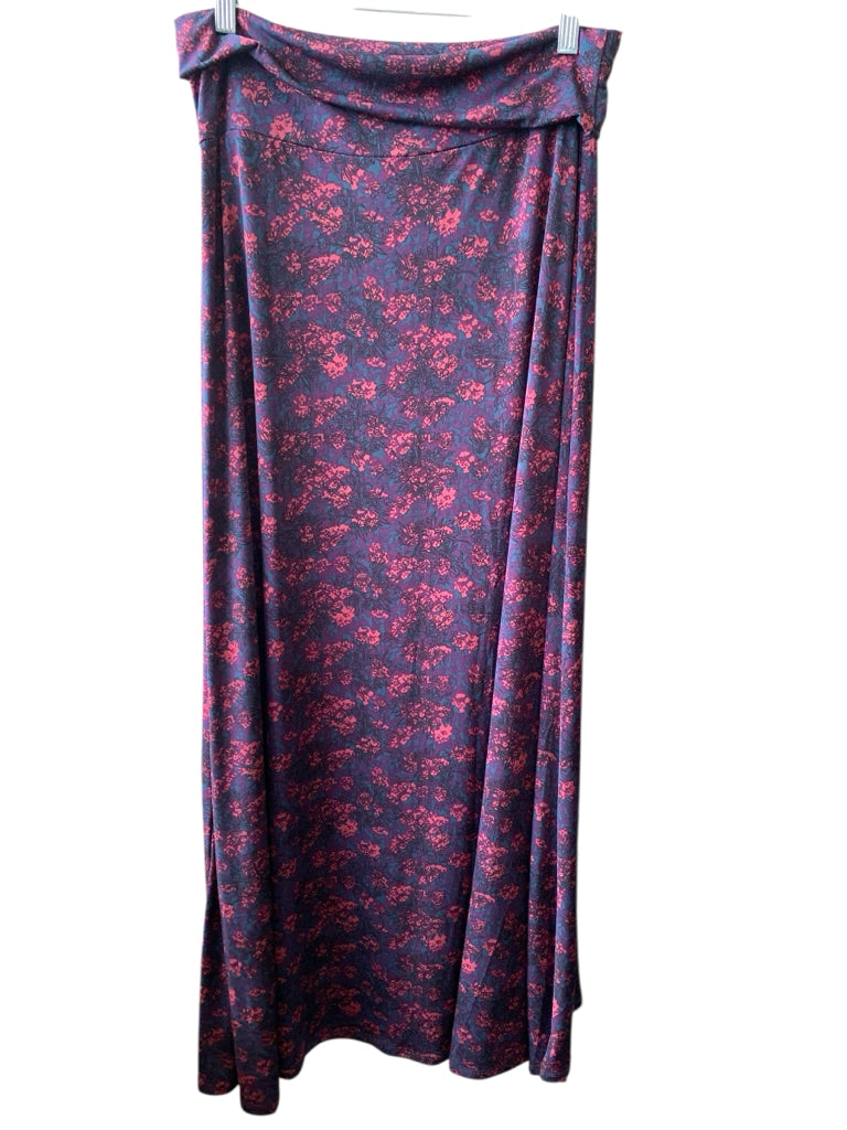 LULA ROE  medium SKIRT W