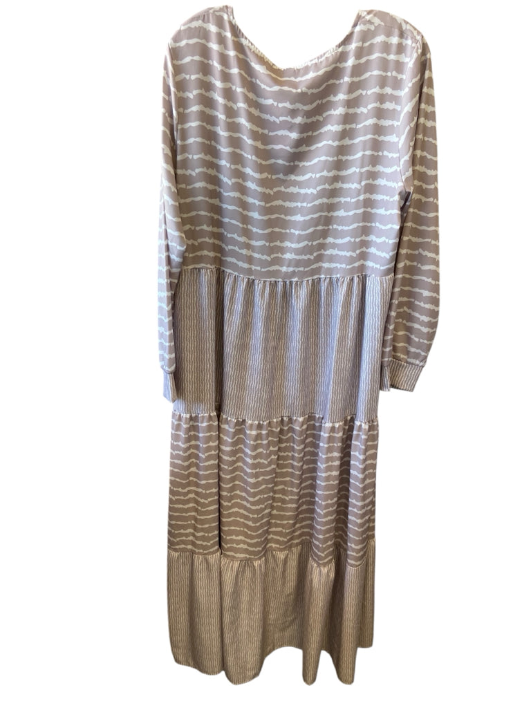 Size xXL DRESS W
