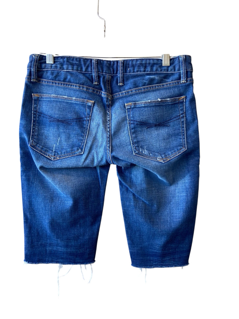 GAP Size 2 SHORT W