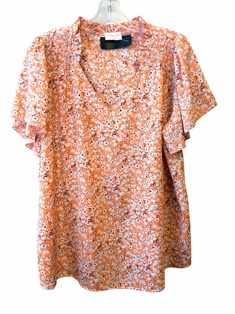 HAILEY & CO Size large TOP W