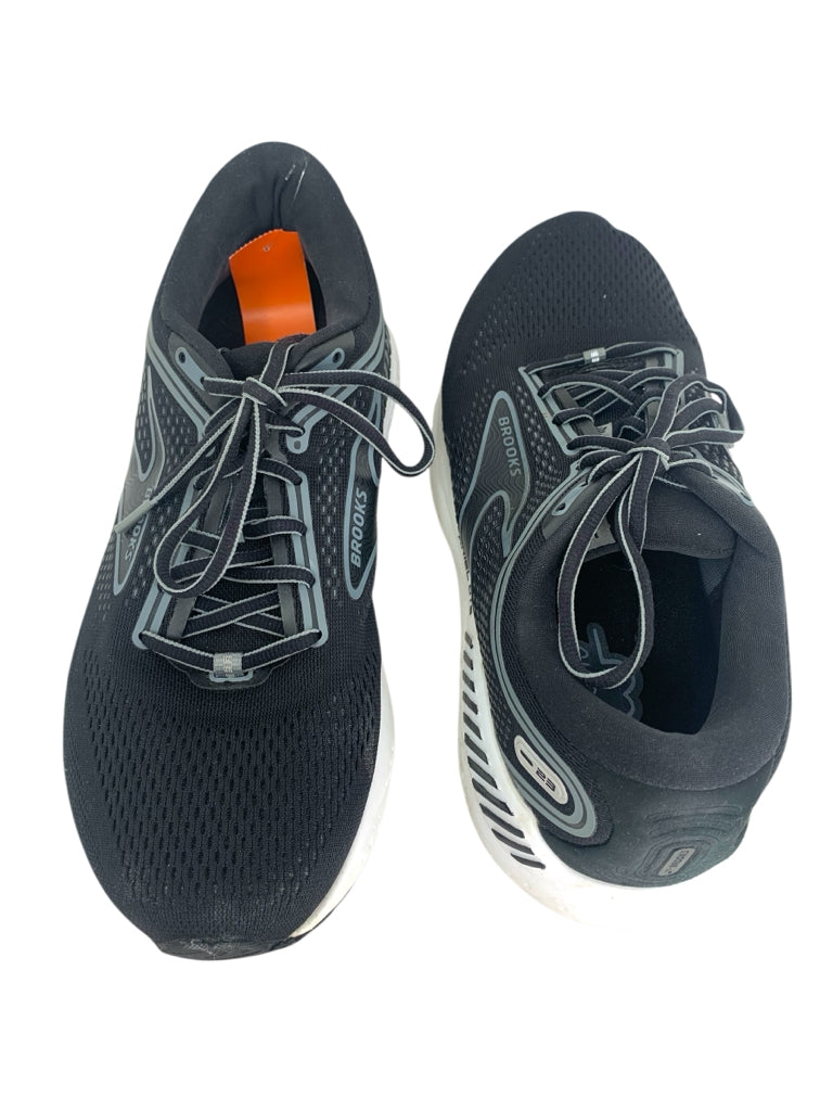 BROOKS  10.5 SNEAKERS W