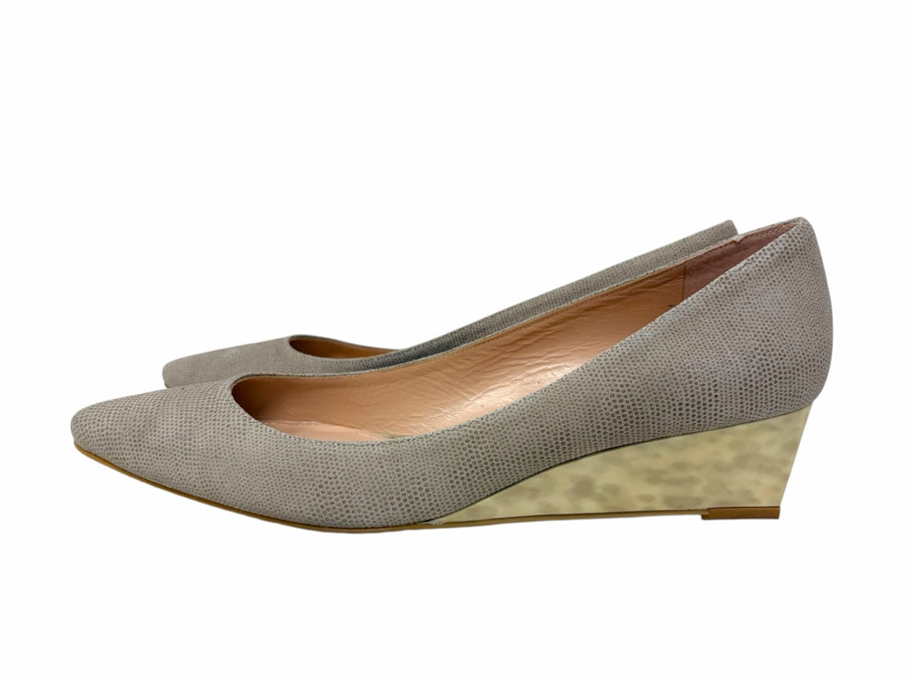 STUART WEITZMAN Size 10N WEDGE W