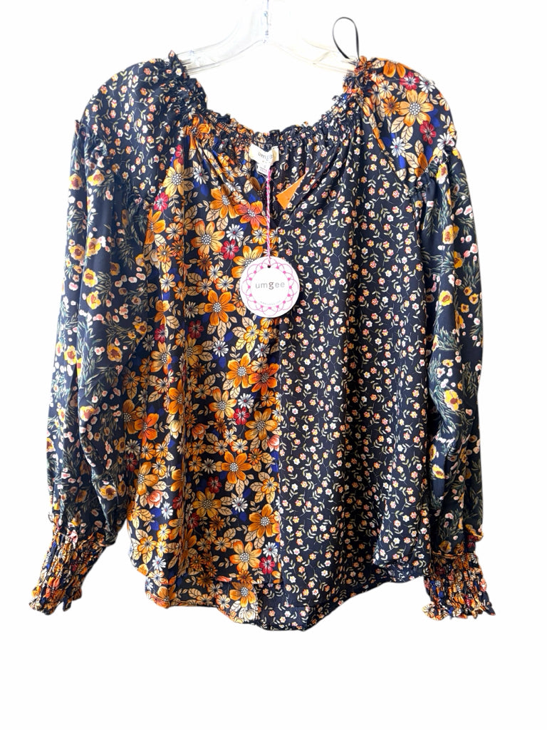 UMGEE Size small TOP  W