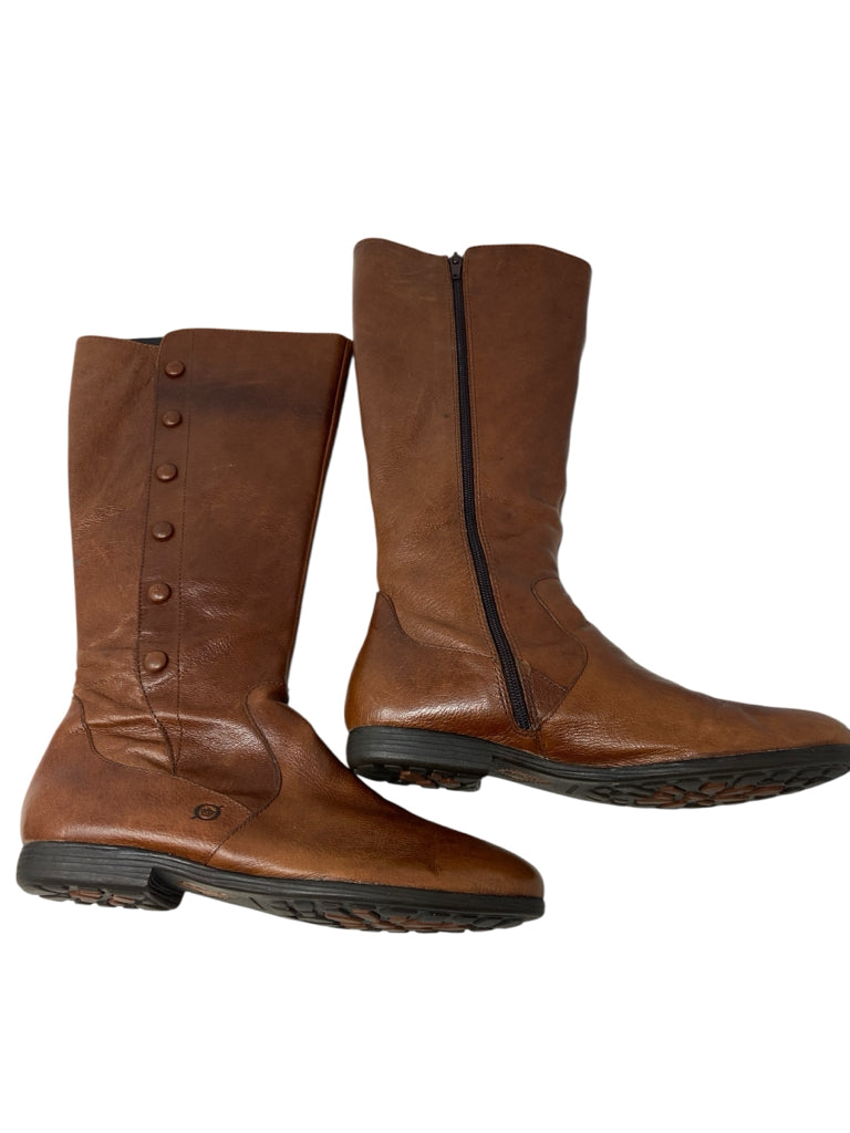 BORN Size 9.5 BOOT W