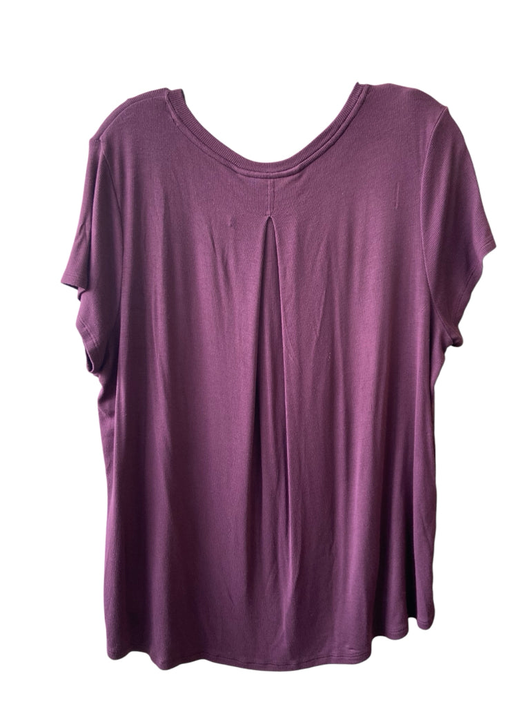 ATHLETA Size medium TOP W