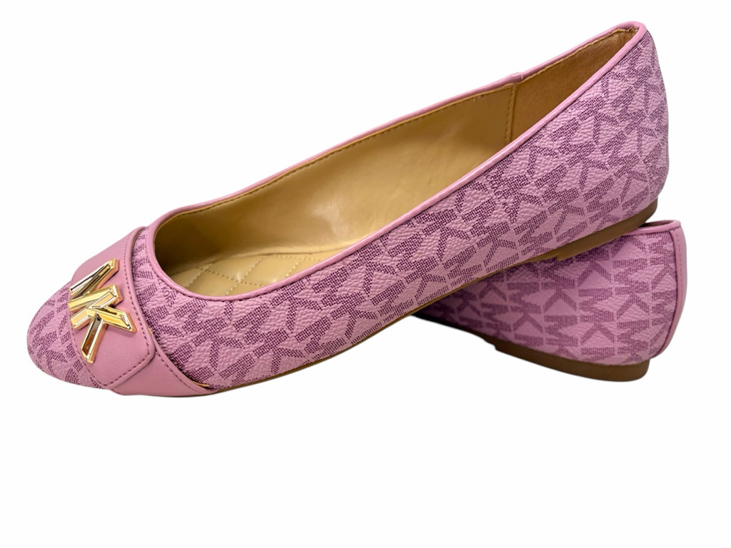 MICHAEL KORS Size 6.5 FLAT W