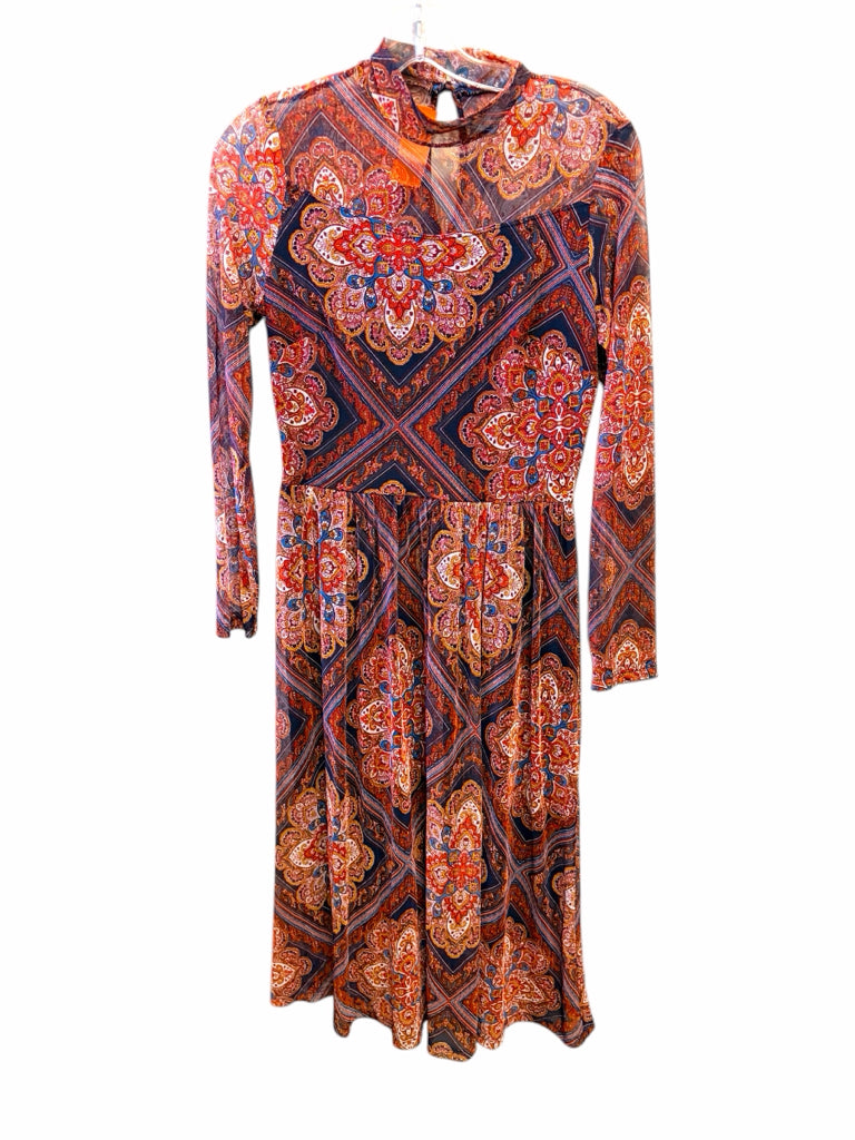EN FOCUS Size 4 DRESS W