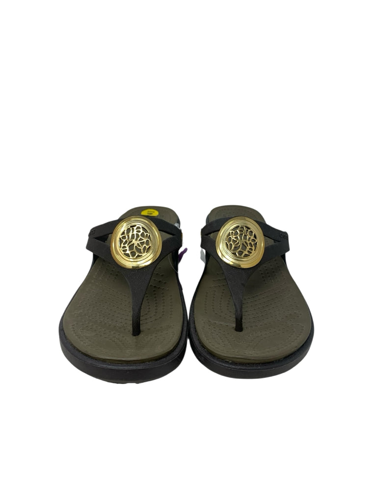 CROCS Size 7 FLIPFLOP W