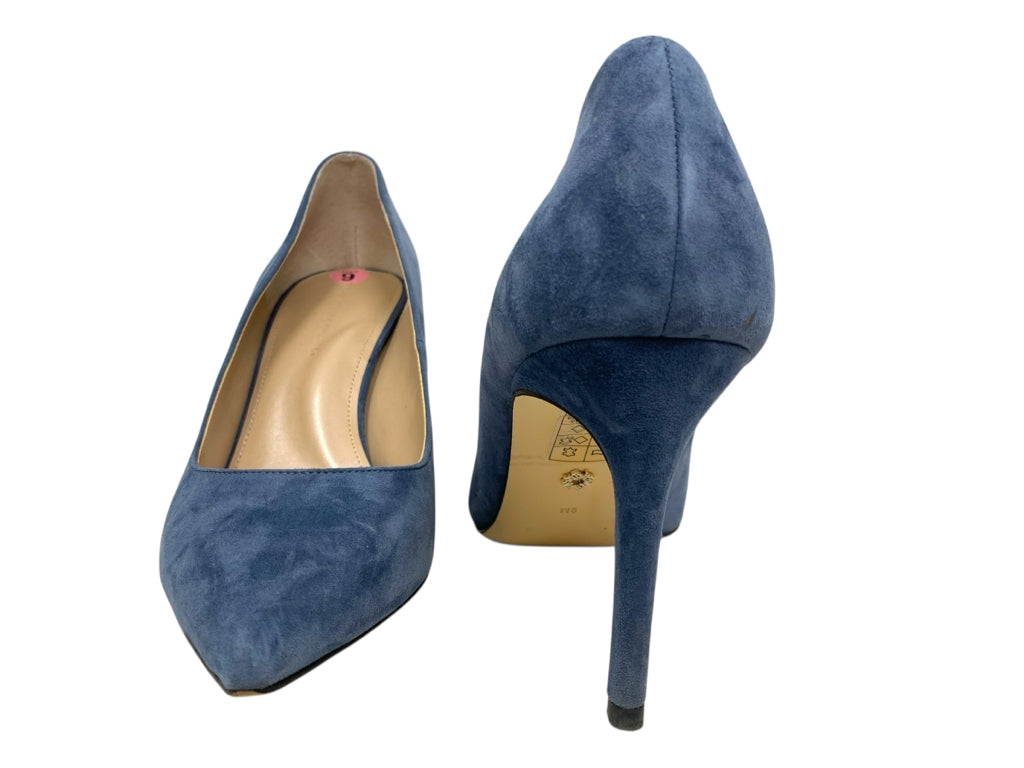 WHITE HOUSE BLACK MARKET  9 HEEL W