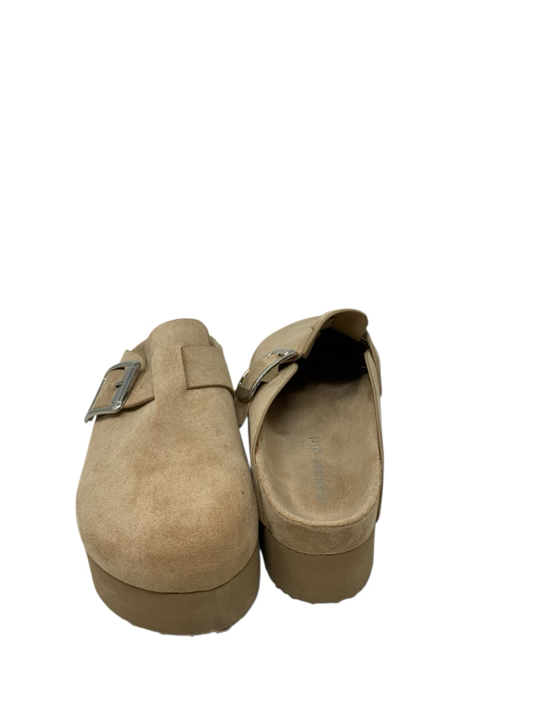 STEVE MADDEN  8 MULE W