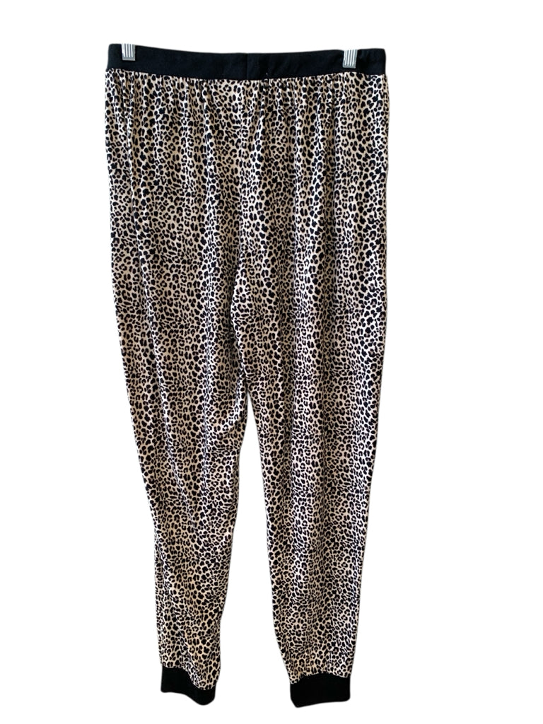 PILLOW TALK  medium LOUNGE W