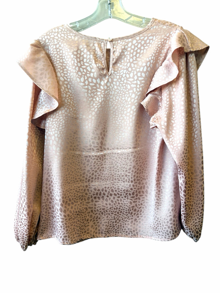 CHENAULT Size small TOP W