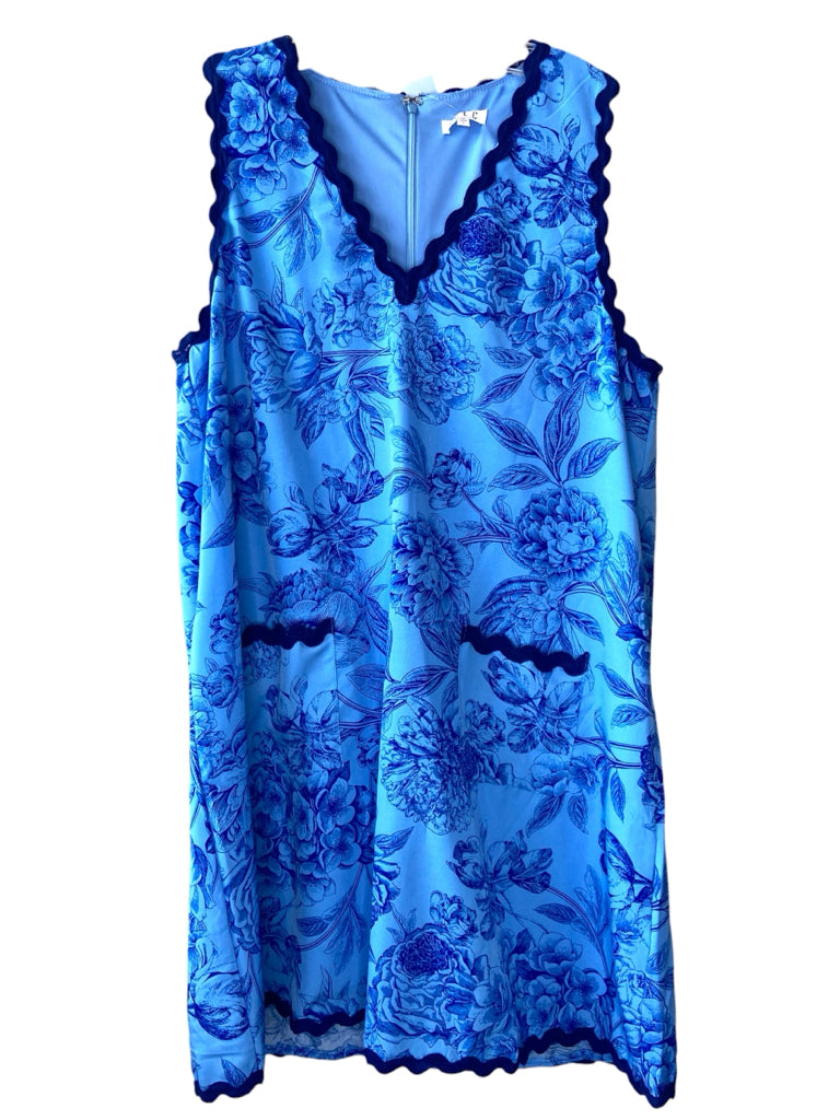 TCEC Size large DRESS W