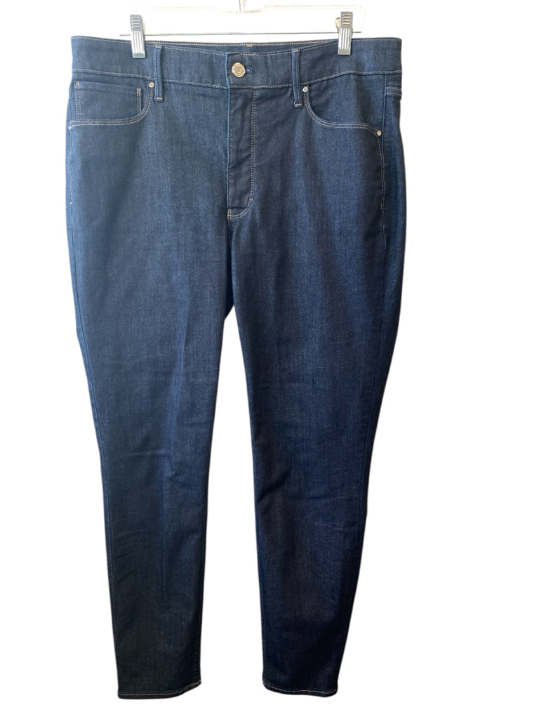 WHITE HOUSE BLACK MARKET  12 JEANS W