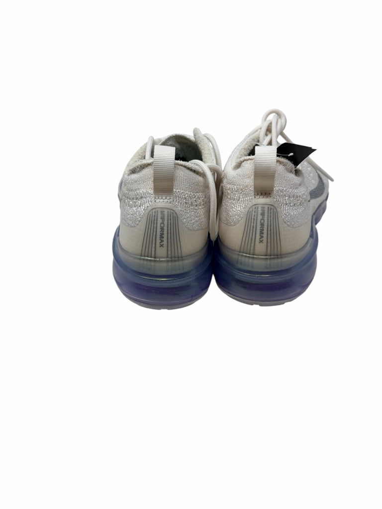 NIKE Size 7.5 SNEAKERS W
