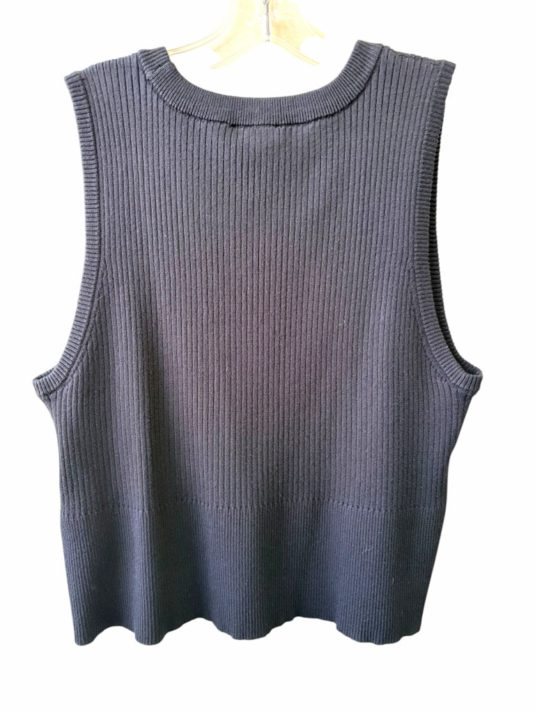 DKNY Size large TOP W