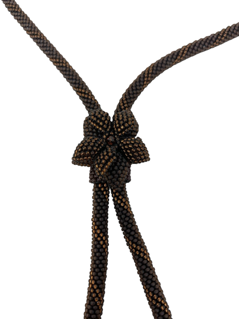 NECKLACE W