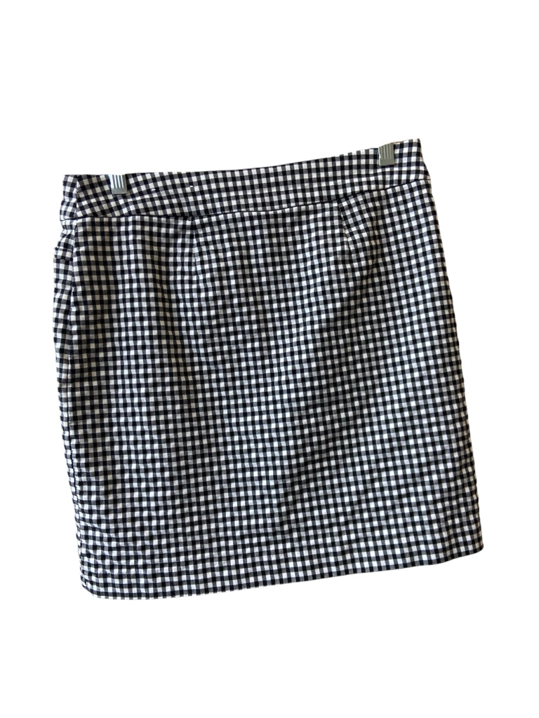 CHICO'S Size 6 SKORT W