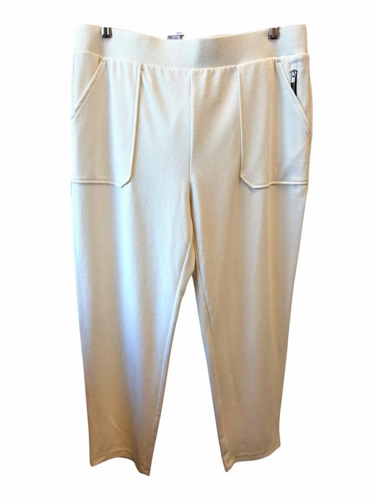 CHICO'S Size large PT SET W