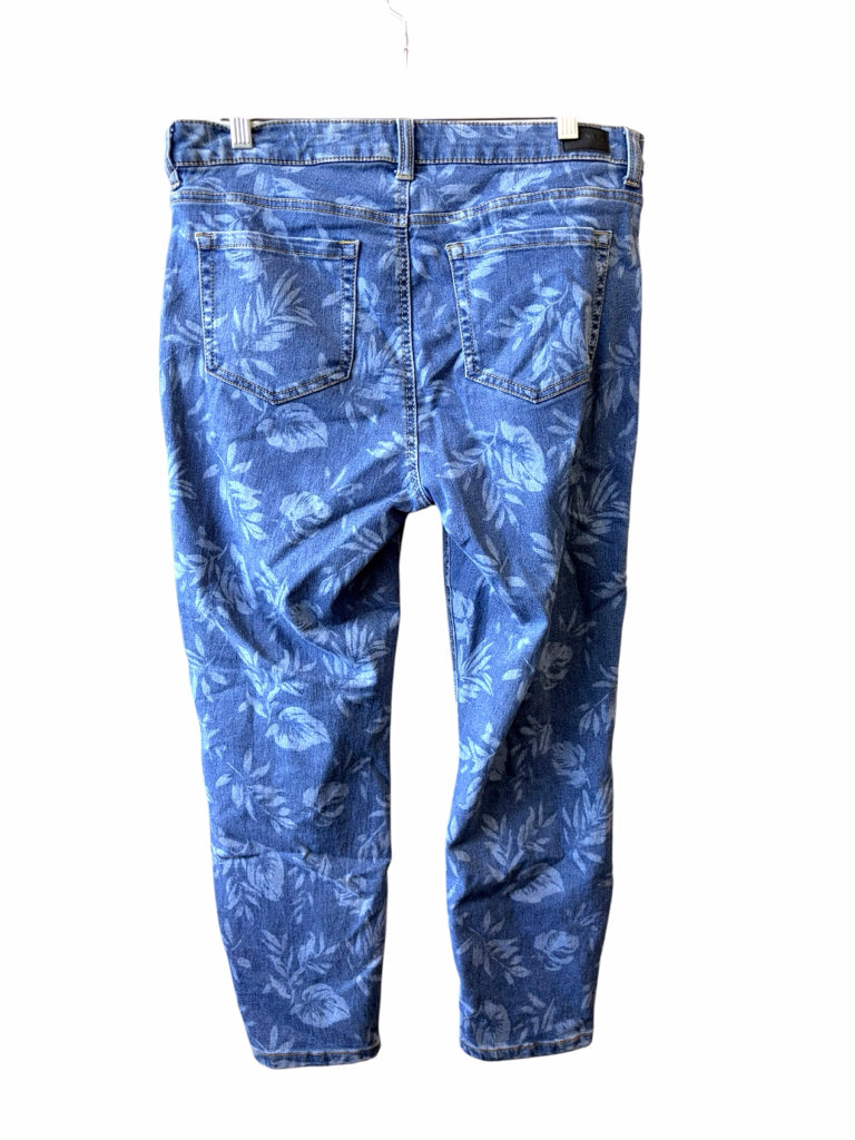 jones new york Size 12 JEANS W