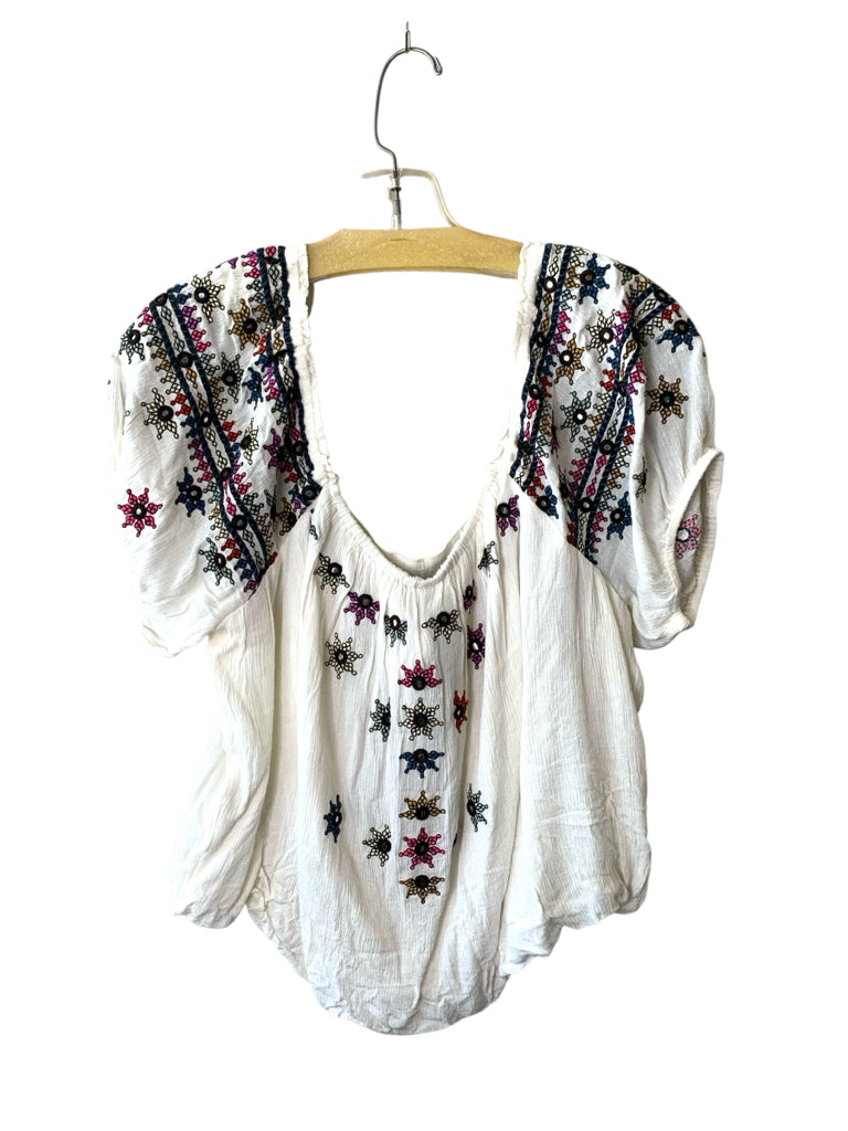 FREE PEOPLE  large TOP  W
