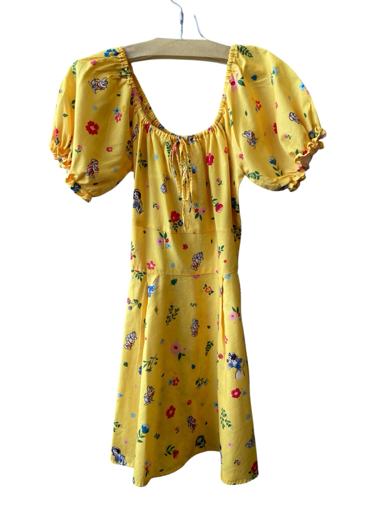 DISNEY Size medium DRESS W