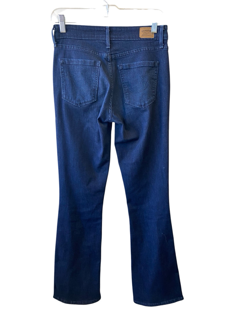 LEVI Size 2 JEANS W