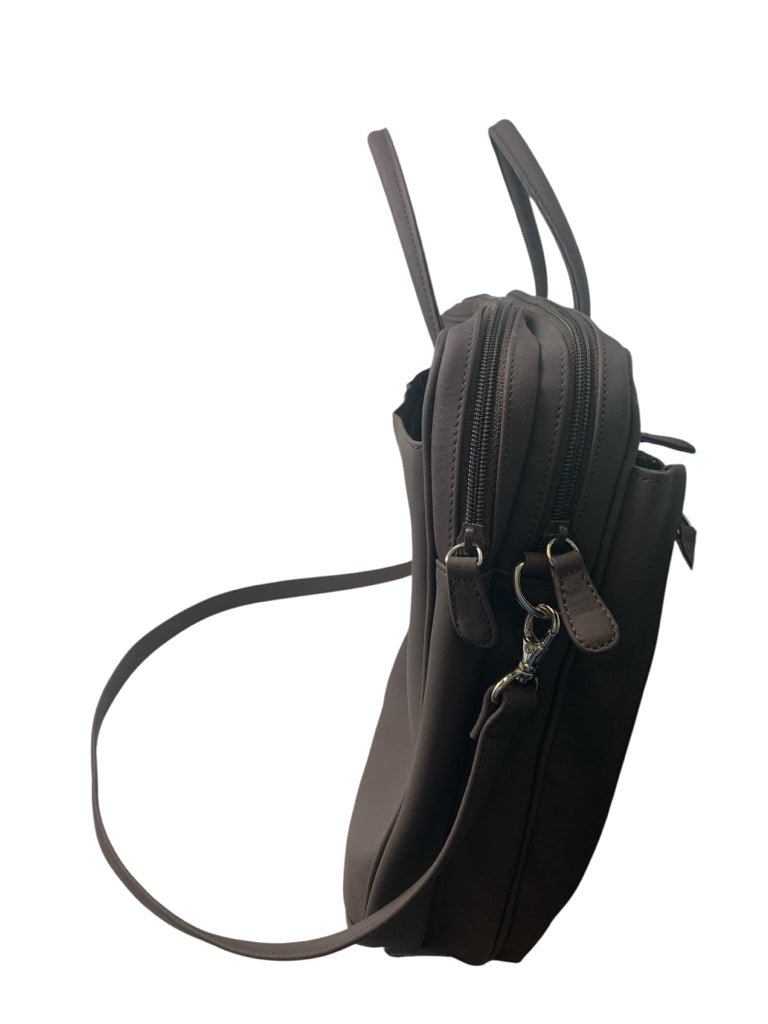 AMANDA SMITH  NEW! TOTE W