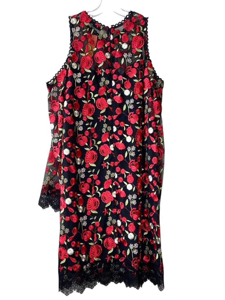 SUGAR LIPS Size medium DRESS W