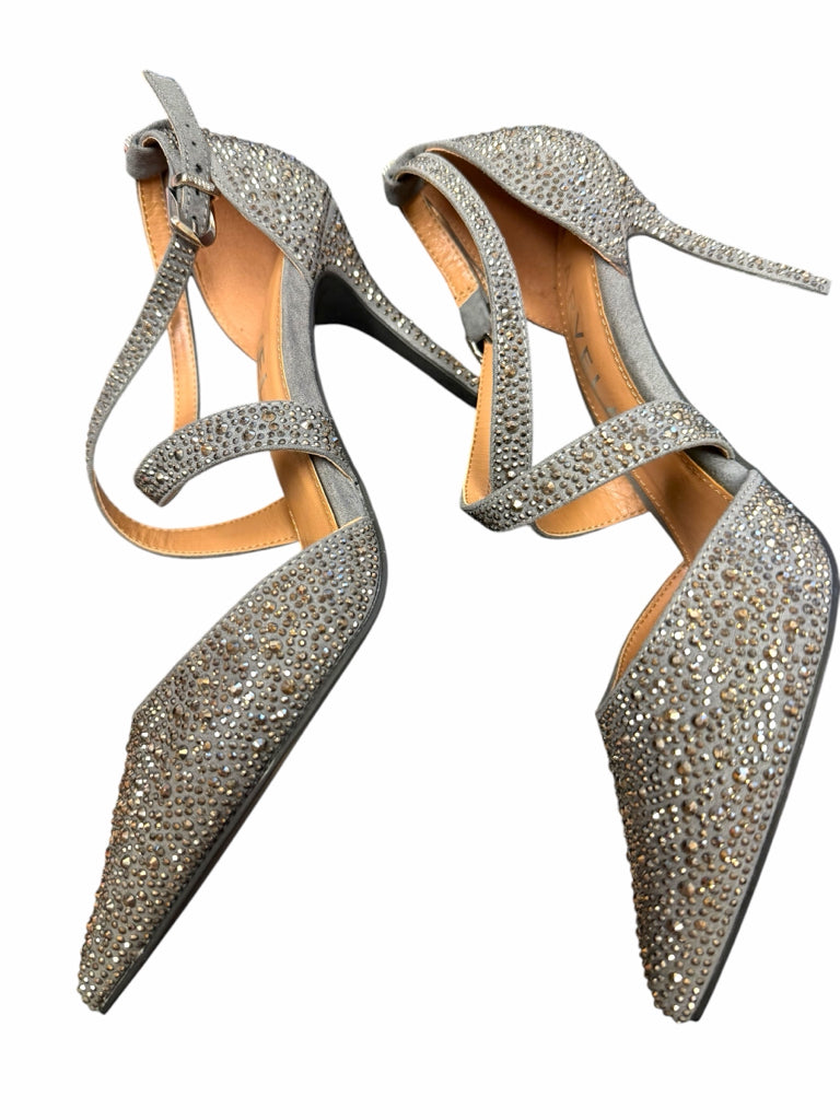 CARVELA Size 8 HEEL W