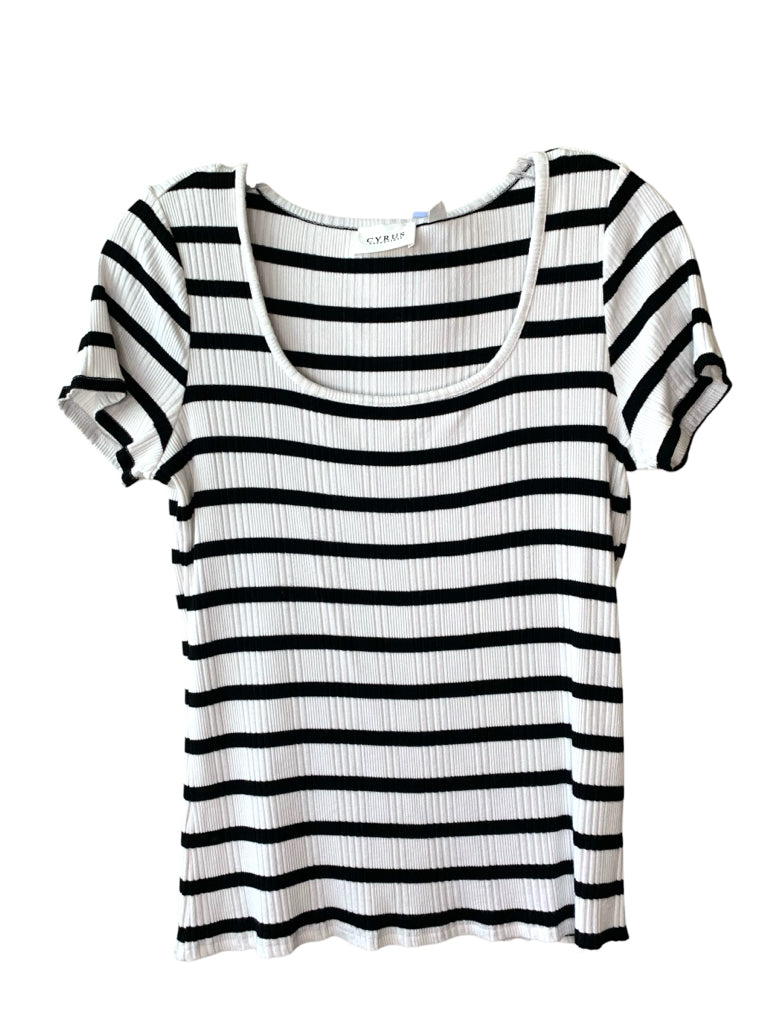 CYRUS Size medium TOP W