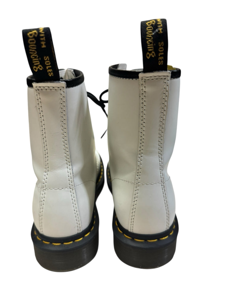 DR. MARTENS  7 BOOT W