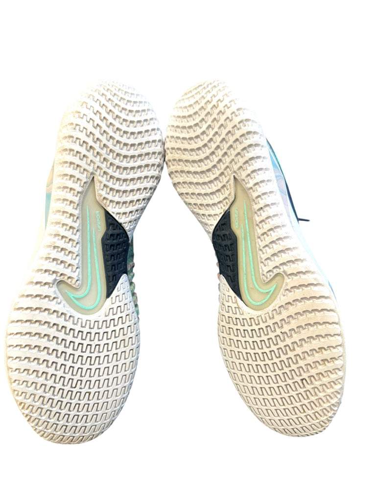 NIKE  10.5 SNEAKERS W