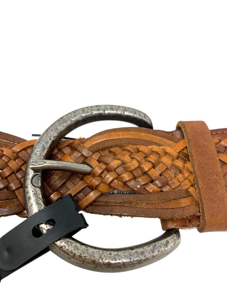 AMERICAN EAGLE OUTFITTERS  l/XL BELT W