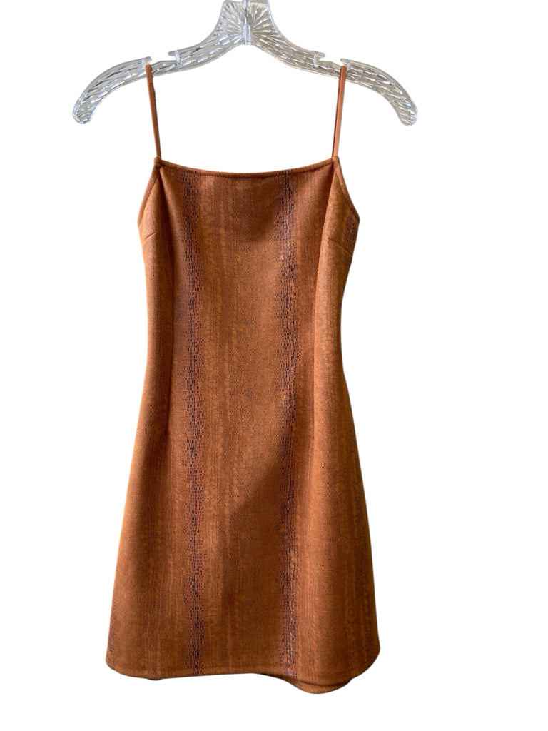URBAN OUTFITTERS Size medium DRESS W
