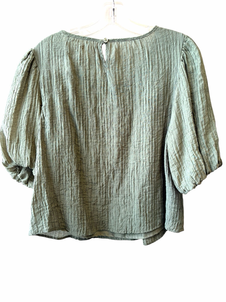 TOBY & OLIVE Size medium TOP  W