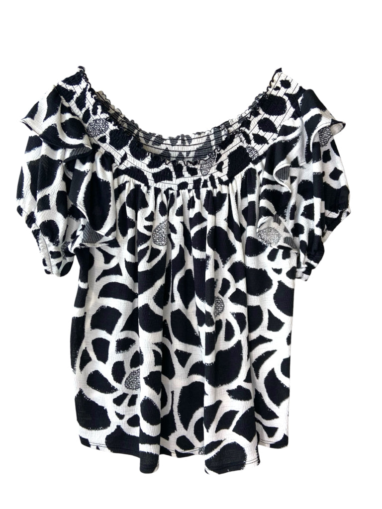 INC Size medium TOP W