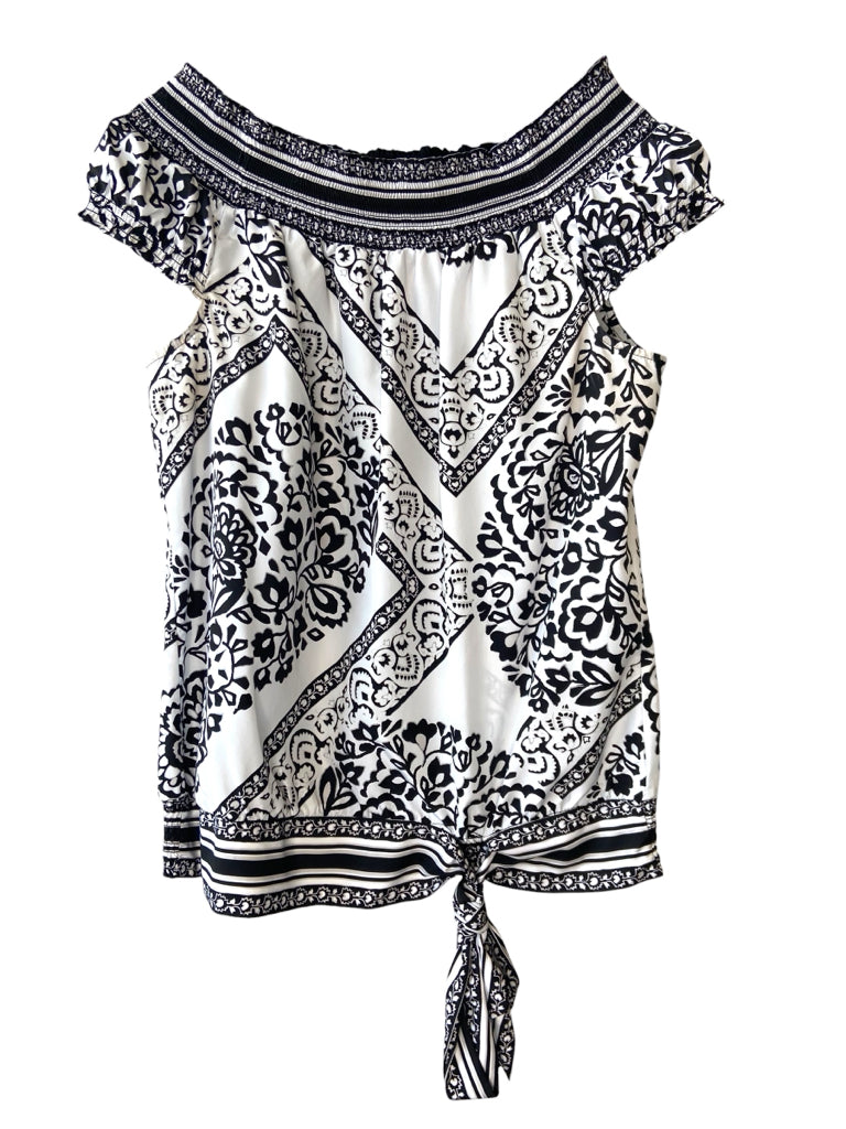 WHITE HOUSE BLACK MARKET Size medium TOP W