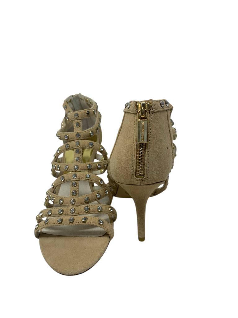 MICHAEL KORS  8 HEEL W