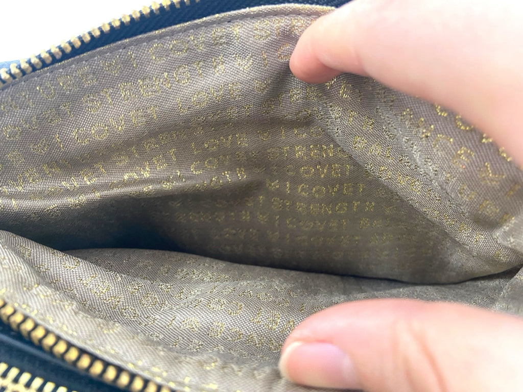 STELLA & DOT Size small CROSSBODY W