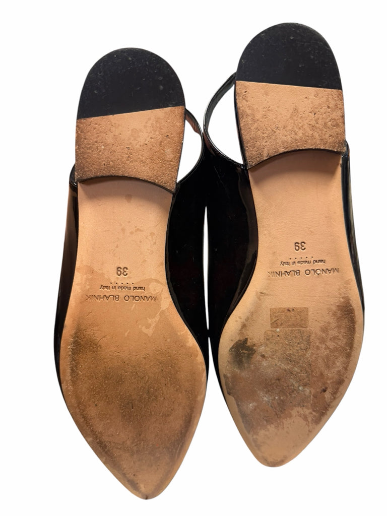 MANOLO BLAHNIK Size 8.5 FLAT W
