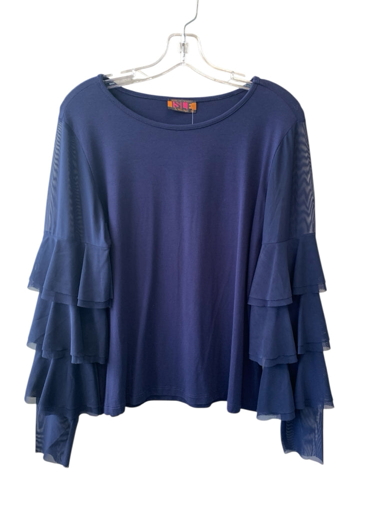 ISLE by MELIS KOZAN  medium TOP  W