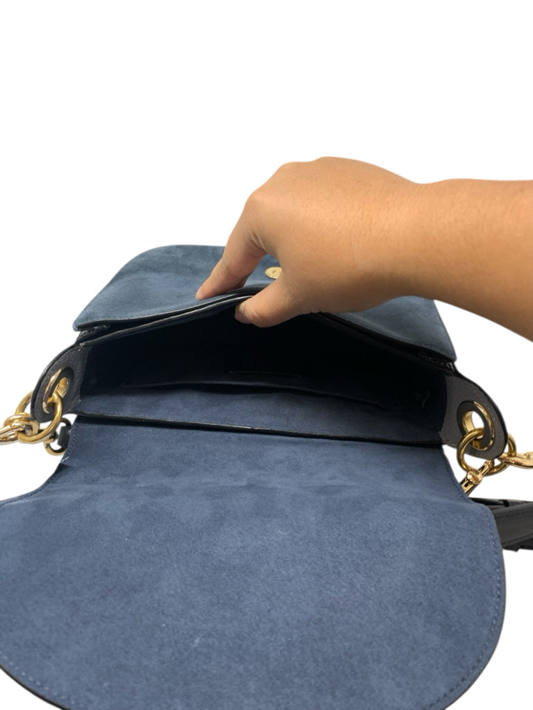 COACH  medium PURSE W